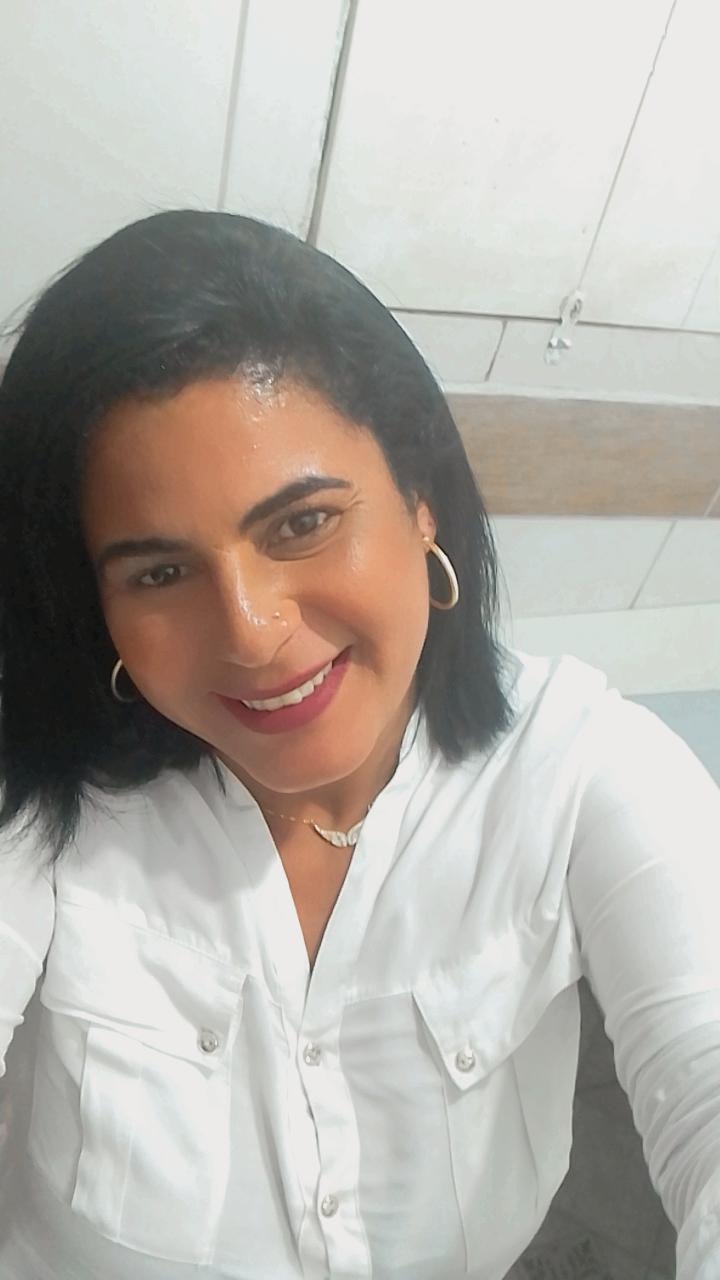 Foto profissional de LEILA